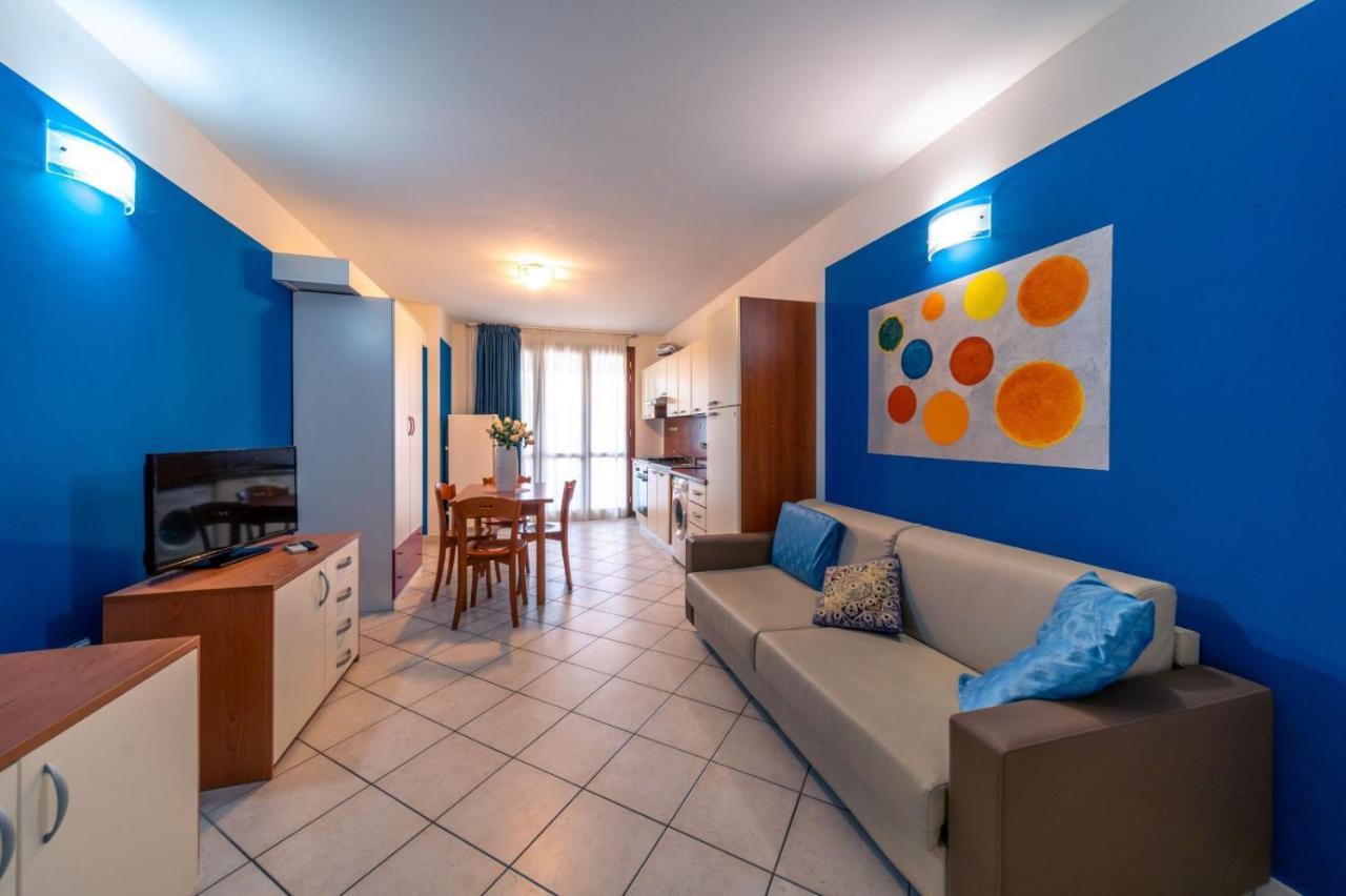Residence Alessandra Чезенатико Екстериор снимка