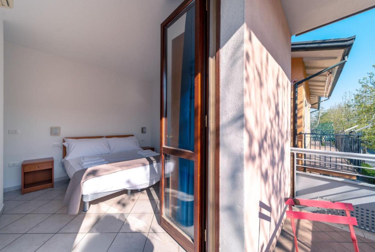 Residence Alessandra Чезенатико Екстериор снимка