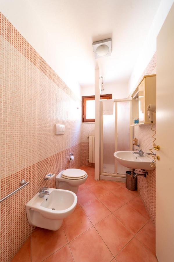Residence Alessandra Чезенатико Екстериор снимка