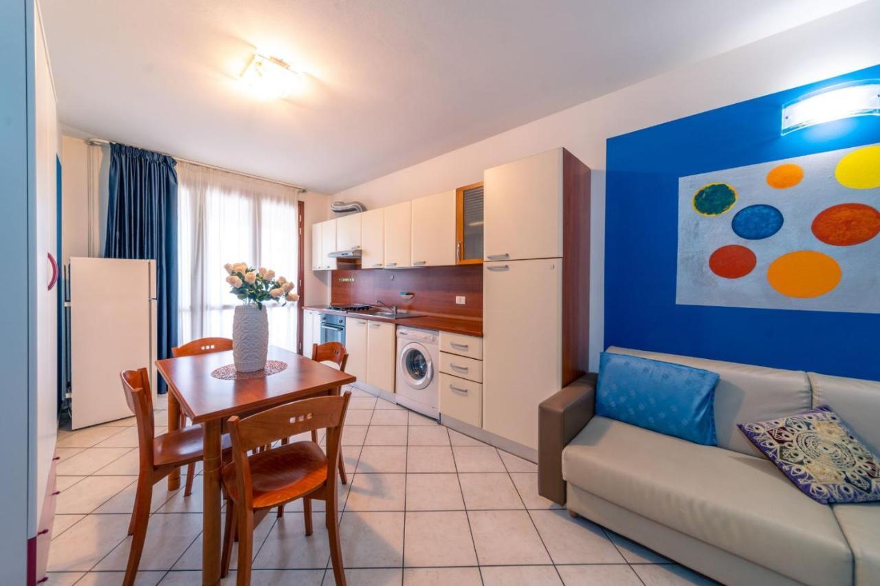 Residence Alessandra Чезенатико Екстериор снимка
