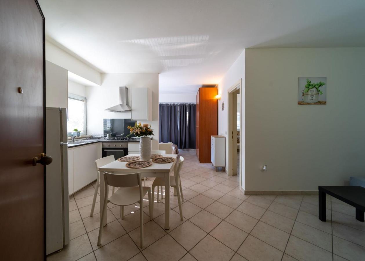 Residence Alessandra Чезенатико Екстериор снимка