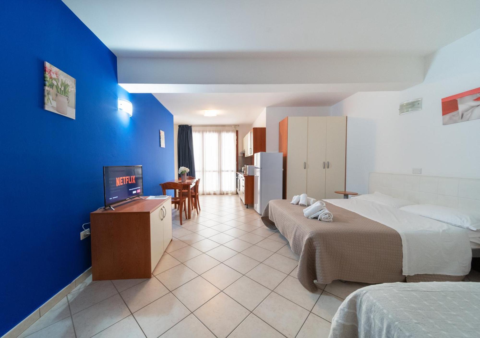 Residence Alessandra Чезенатико Екстериор снимка